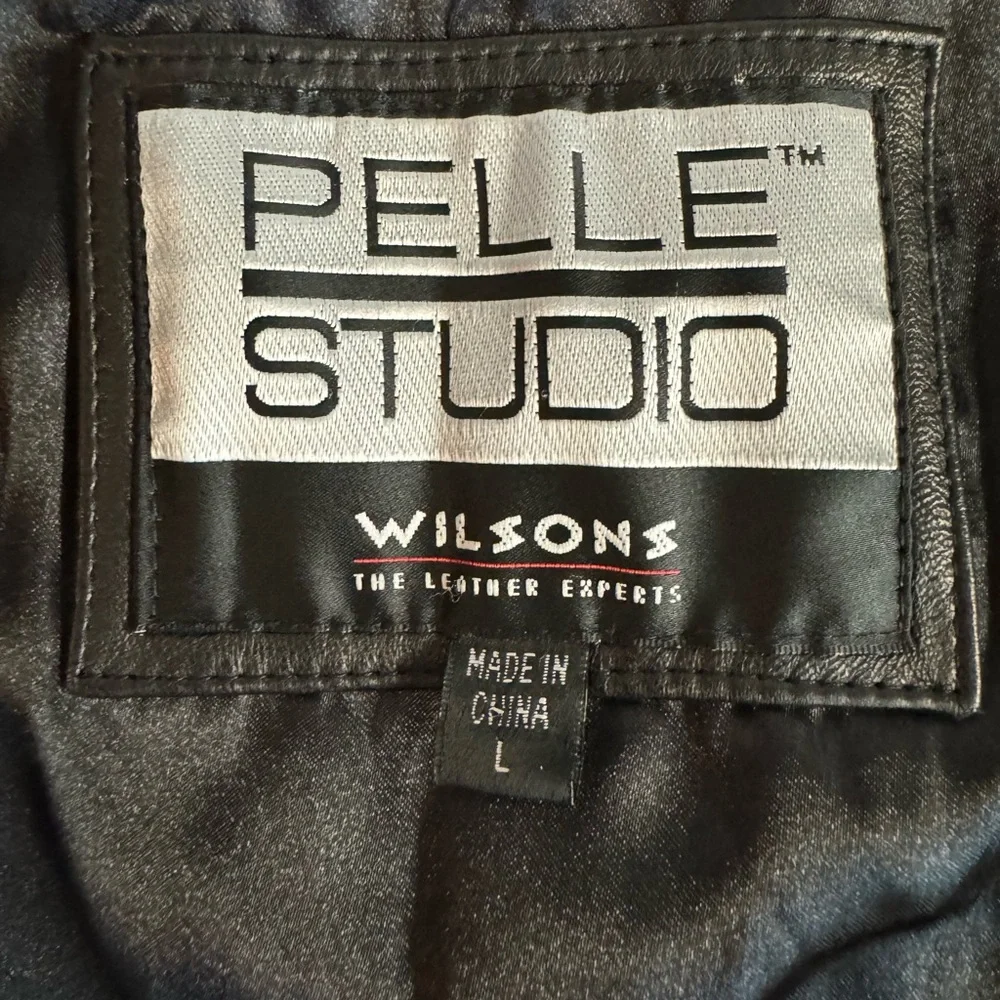 Vtg.Pelle Studio Wilson-Baddie Black Leather full zip vest with 2 pockets.Size L - Picture 7 of 8